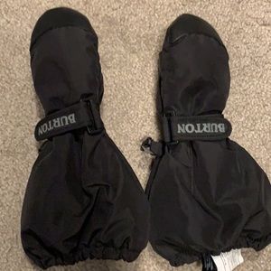 Burton 2T mittens